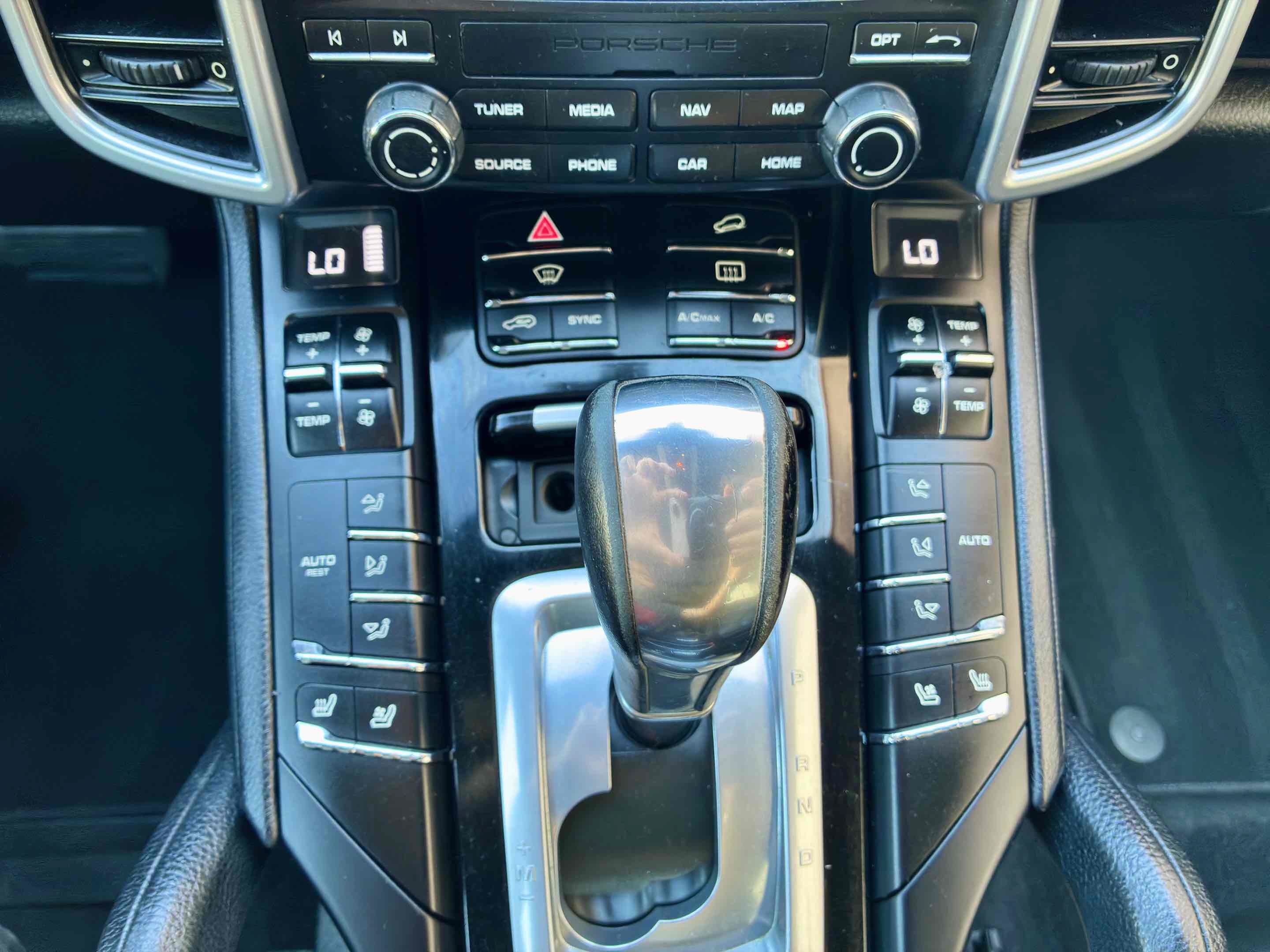 Used 2017 Porsche Cayenne AWD/4WD image 29