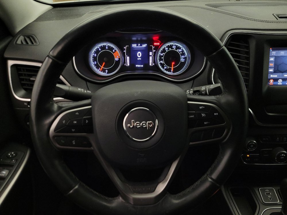 Used 2019 Jeep Cherokee Latitude Plus FWD image 22