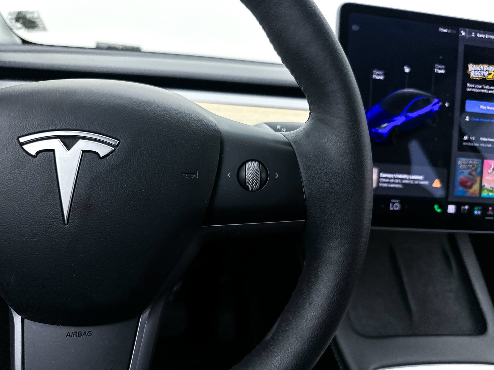 Used 2021 Tesla Model Y Long Range AWD/4WD image 29