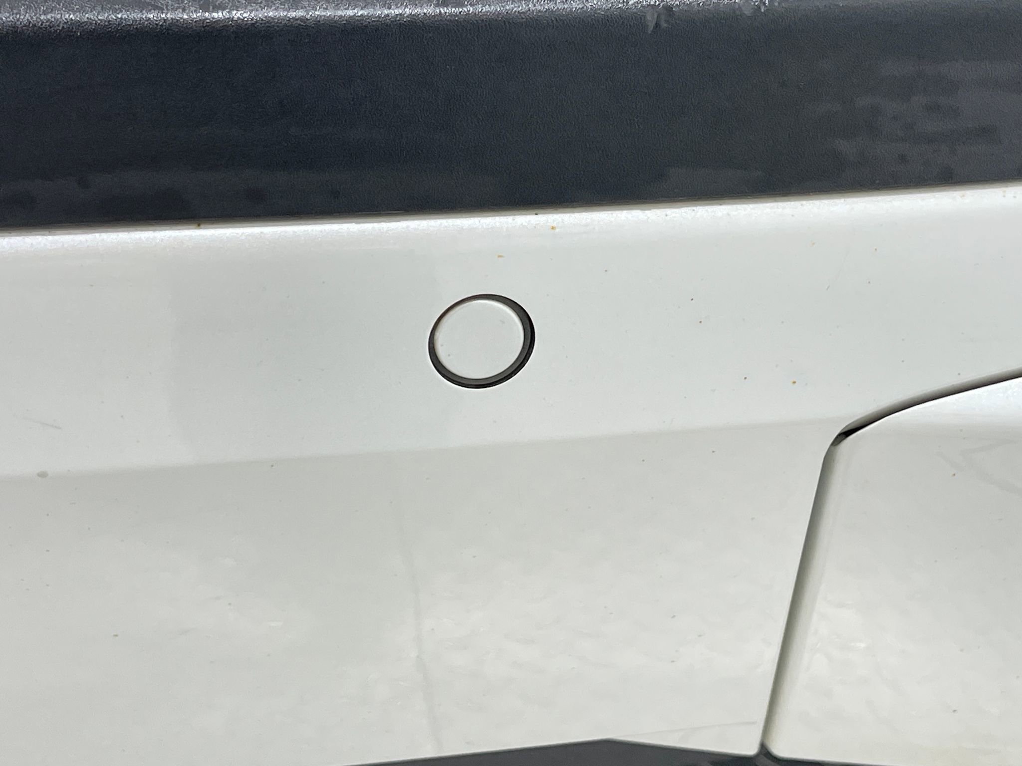 Used 2018 Cadillac Escalade Luxury w/ LPO, Radiant Package image 13