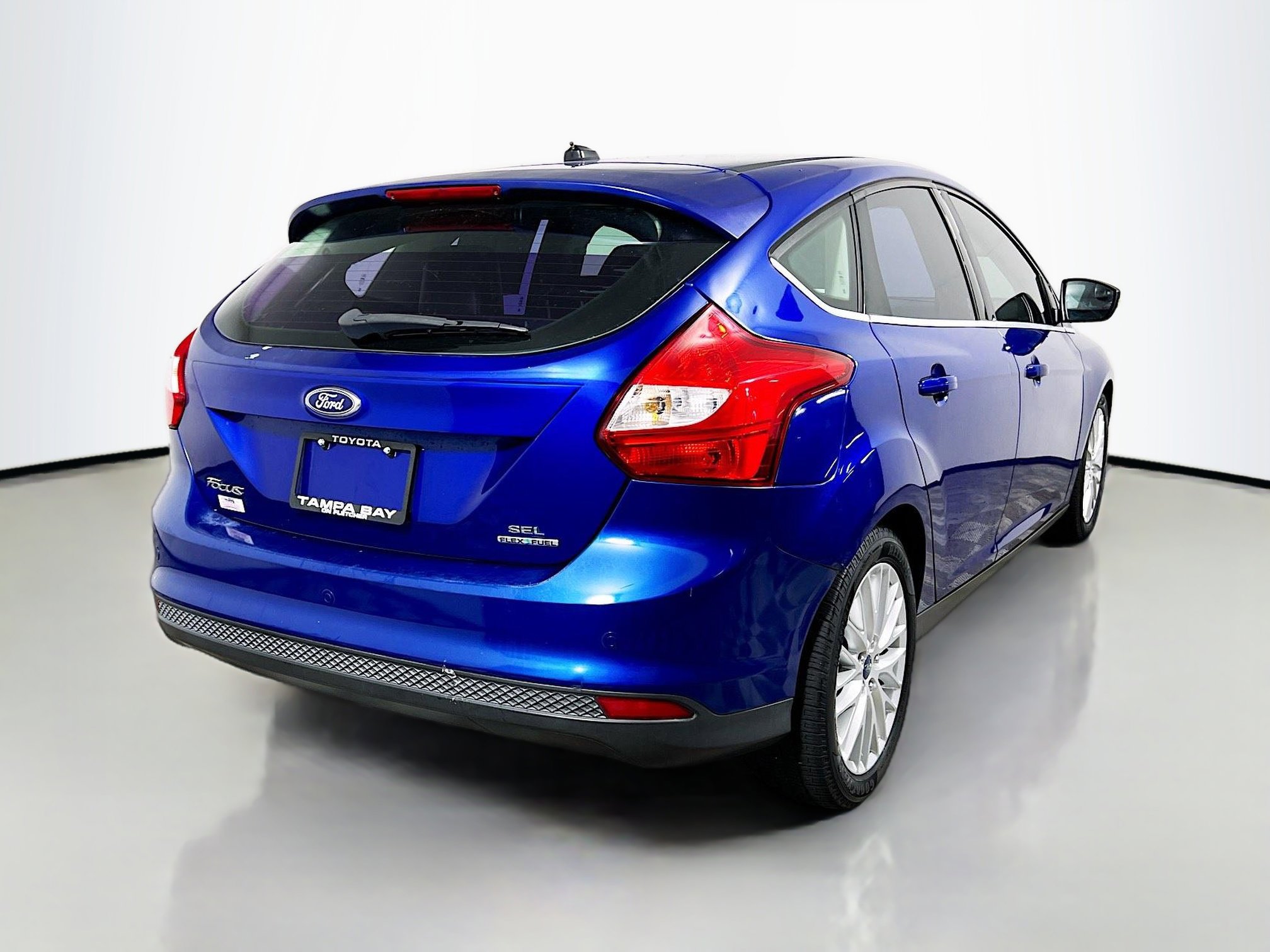 Used 2012 Ford Focus SEL FWD image 4