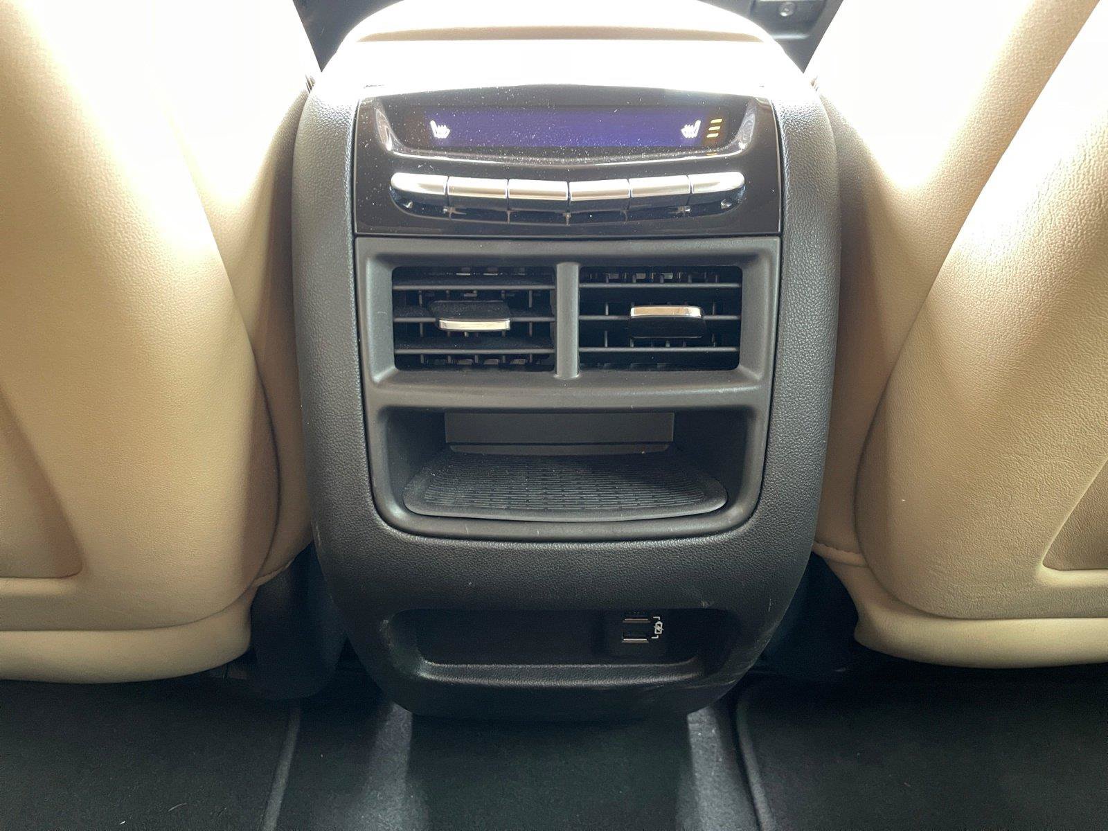 Used 2019 Cadillac XT5 Platinum AWD/4WD image 20