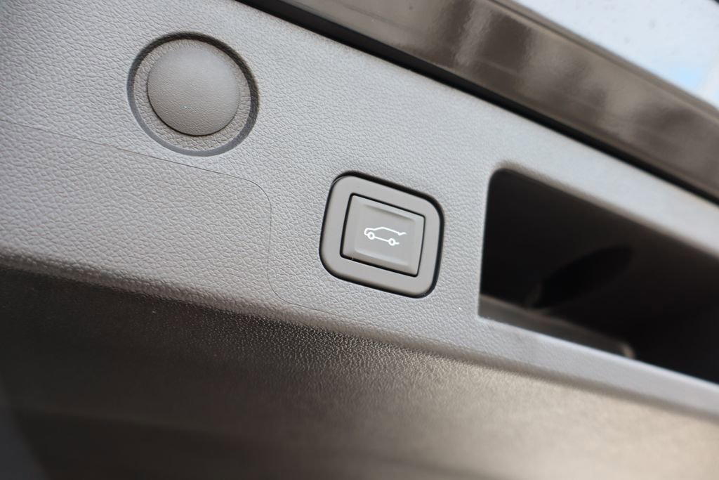 New 2026 Chevrolet Equinox LT w/ Convenience Package II image 33