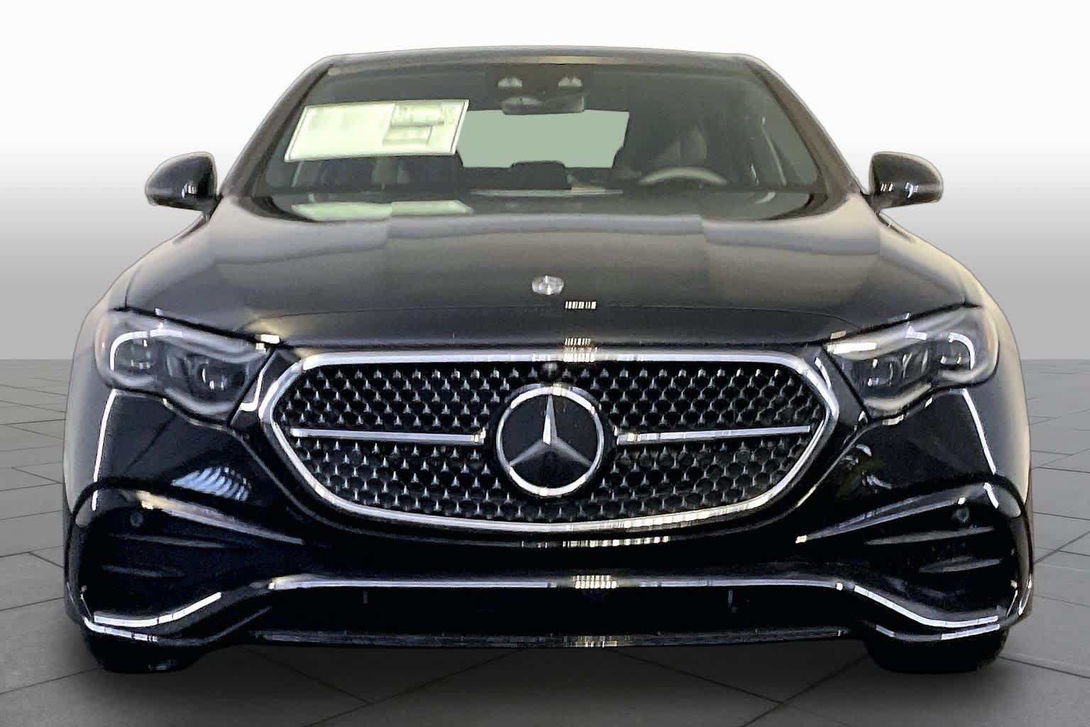 New 2027 Mercedes-Benz E 450 4MATIC Sedan image 2