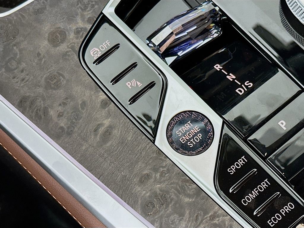 New 2026 BMW X5 xDrive40i w/ Executive Package image 19