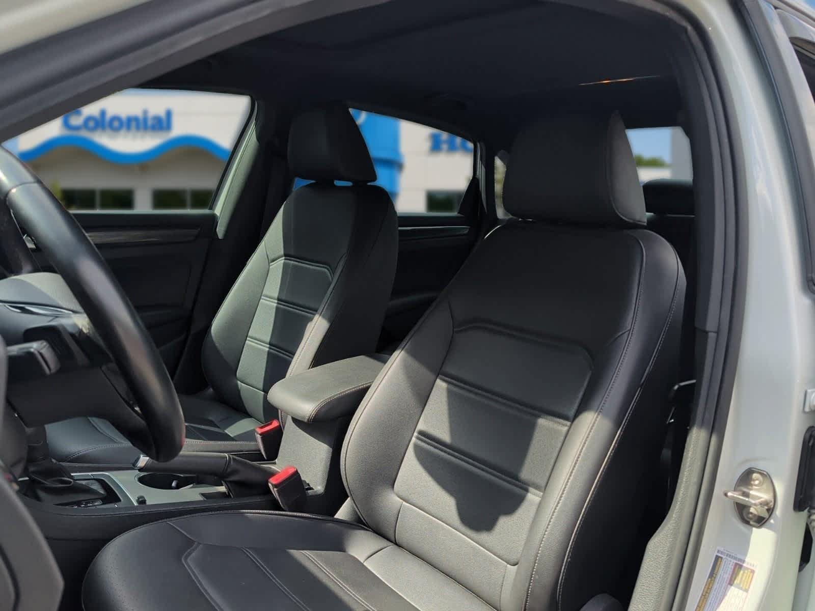 Used 2021 Volkswagen Passat 2.0T R-Line w/ Luggage Net & Mats Package FWD image 13