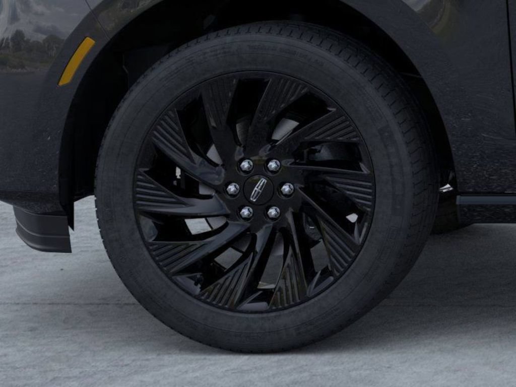 New 2026 Lincoln Navigator Reserve w/ Jet Appearance Package AWD/4WD image 18