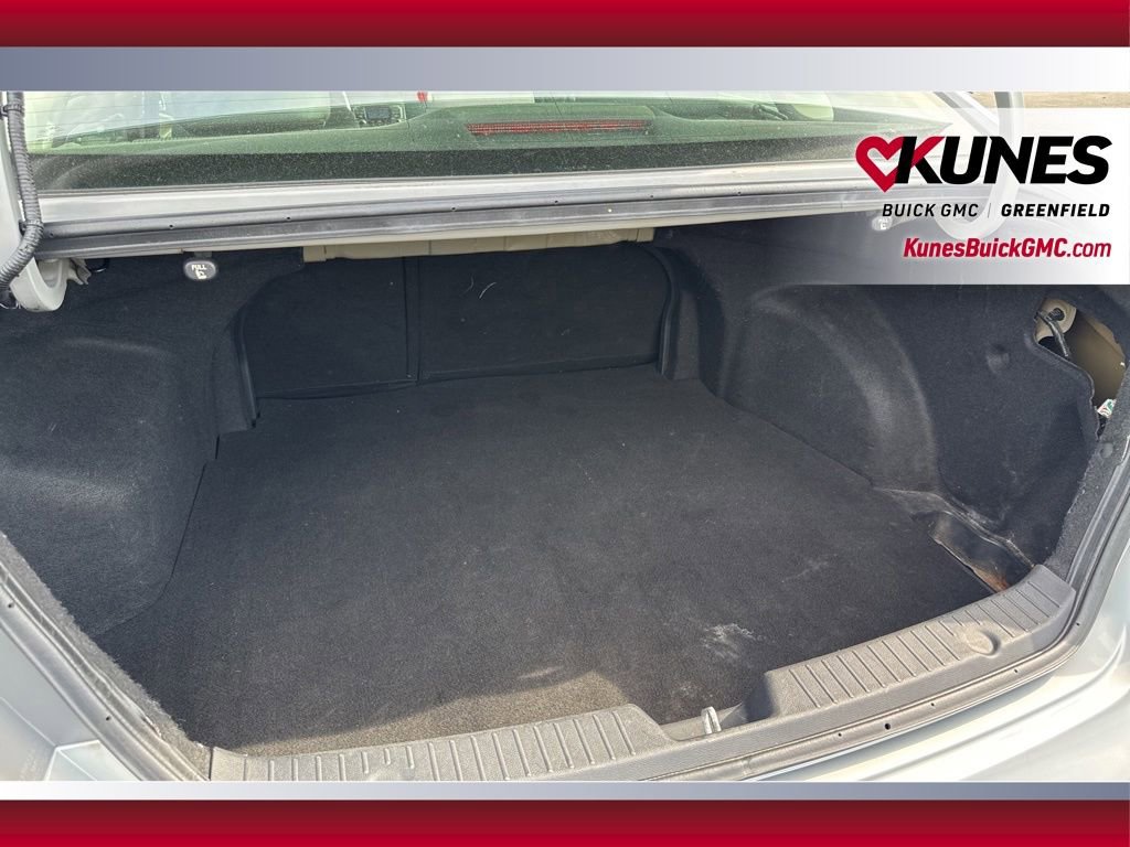 Used 2011 Hyundai Sonata GLS FWD image 28