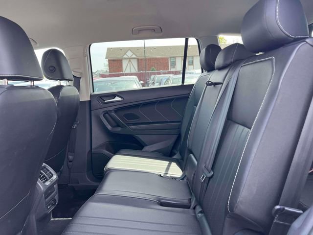 Used 2024 Volkswagen Tiguan SE FWD image 19