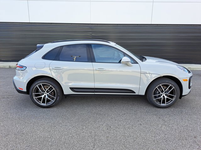 New 2026 Porsche Macan AWD/4WD image 8
