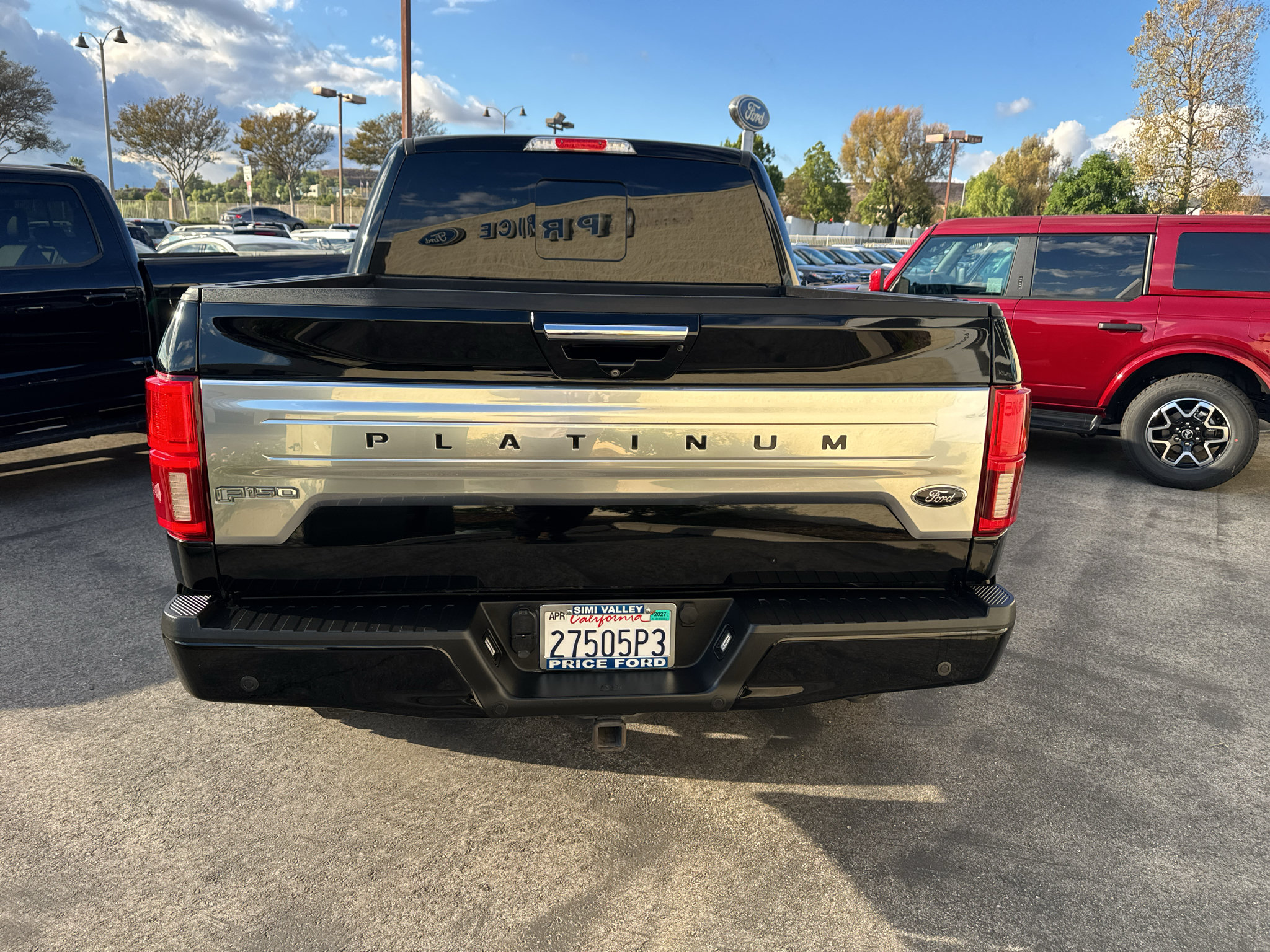 Used 2018 Ford F150 Platinum w/ Equipment Group 701A Luxury RWD image 3