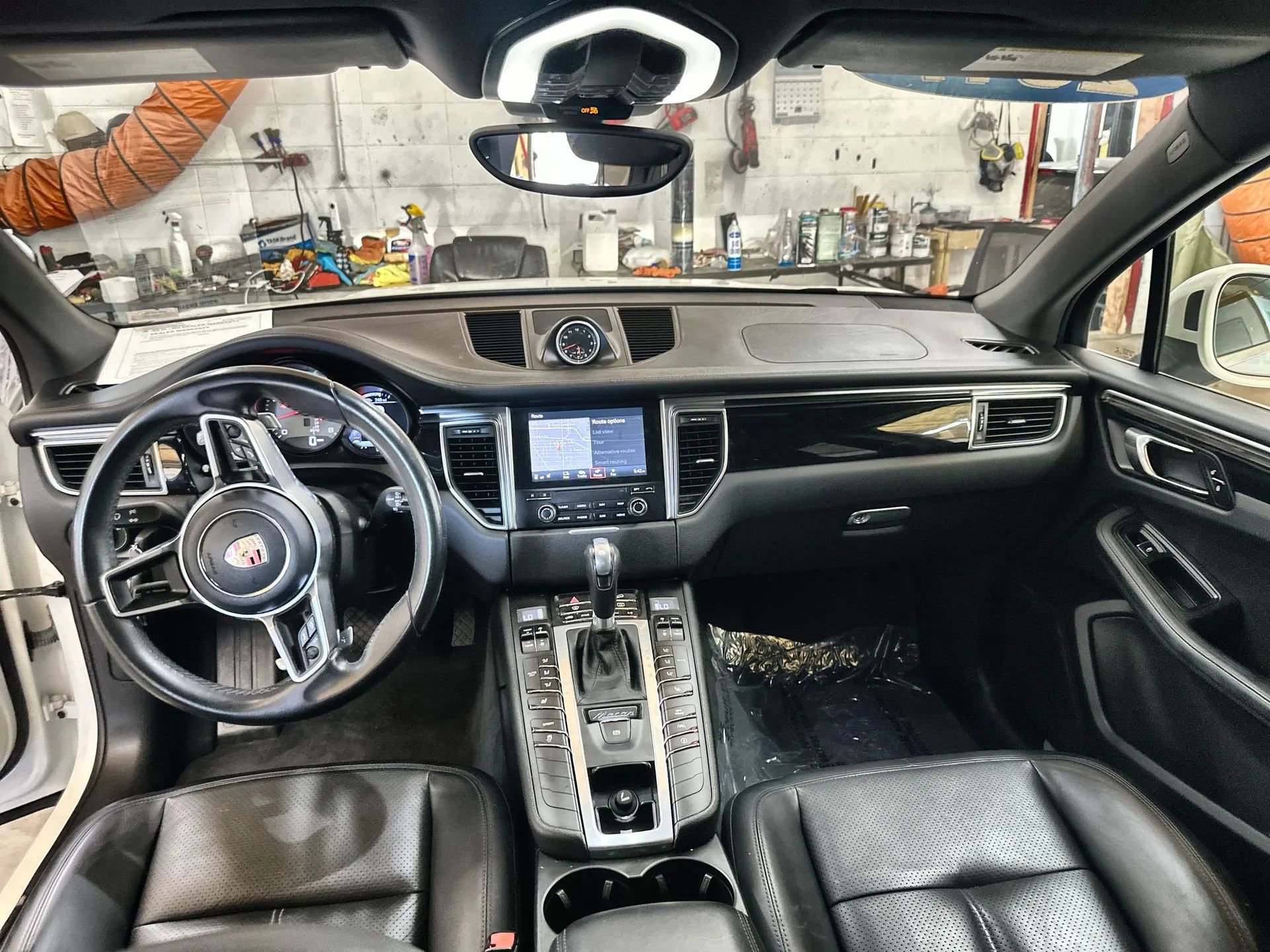 Used 2017 Porsche Macan S image 24