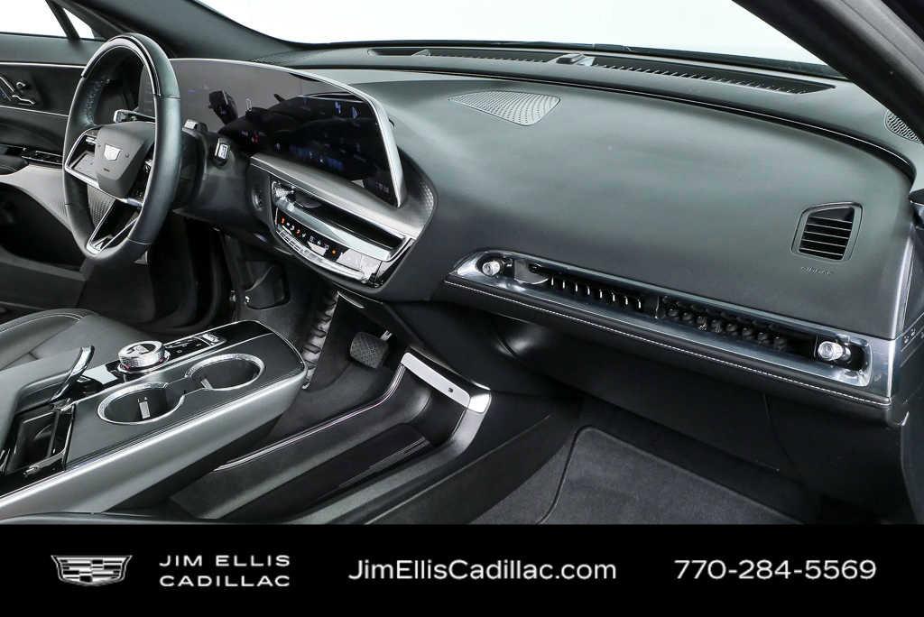 Used 2024 Cadillac Lyriq Sport image 24