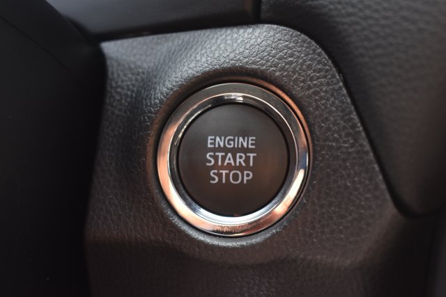Used 2025 Toyota RAV4 XLE w/ Convenience Package FWD image 28