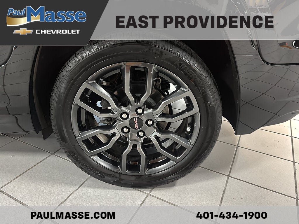 Certified 2023 GMC Terrain Denali w/ Black Diamond Edition AWD/4WD image 8