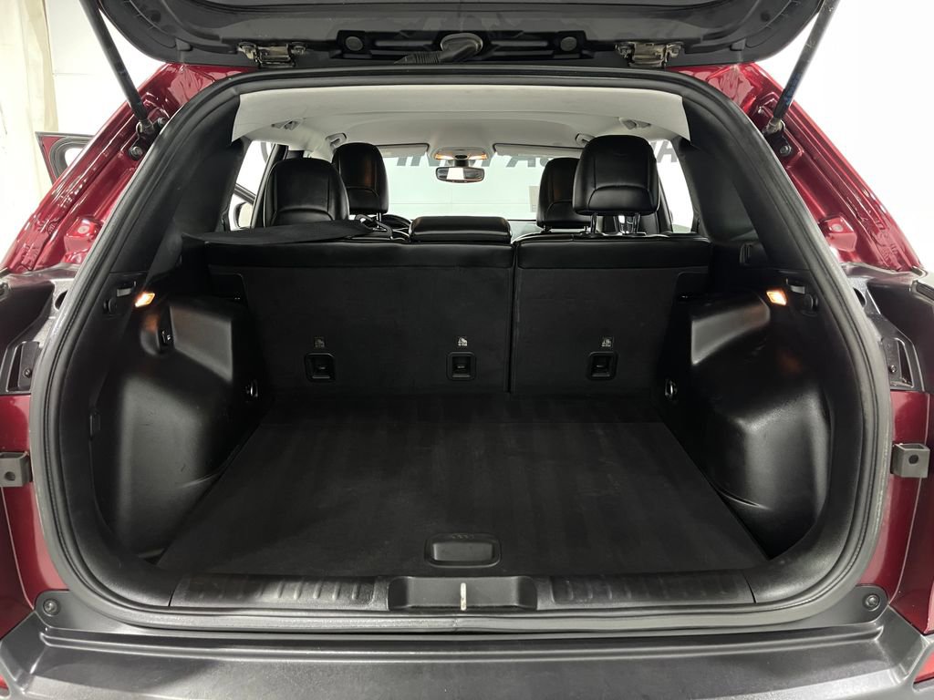 Used 2021 Jeep Cherokee Trailhawk w/ Trailer Tow Group image 26