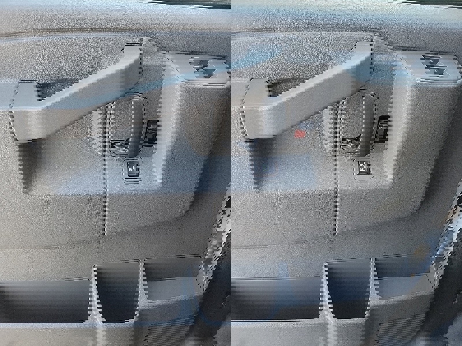 New 2025 GMC Savana 3500 w/ Power Convenience Package image 19