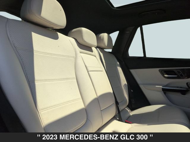Used 2023 Mercedes-Benz GLC 300 4MATIC image 30