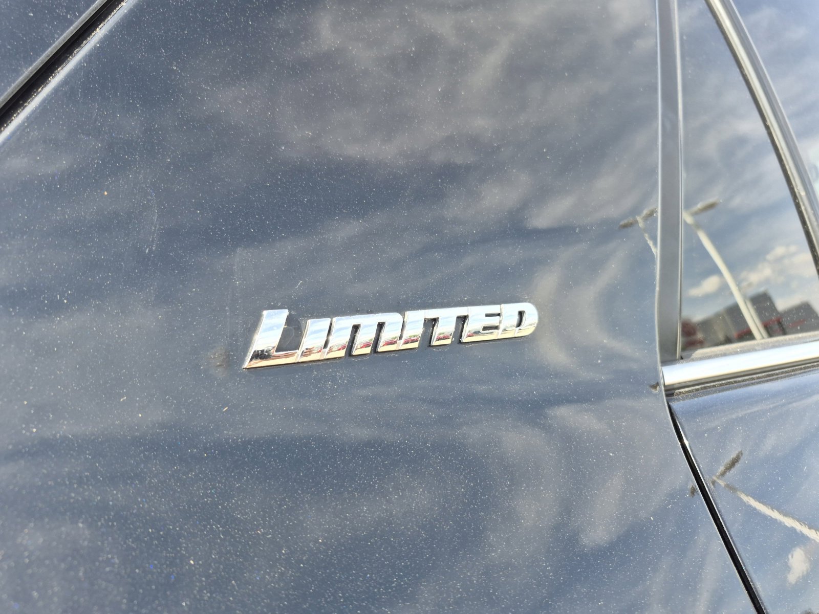 Used 2018 Toyota 4Runner Limited AWD/4WD image 22
