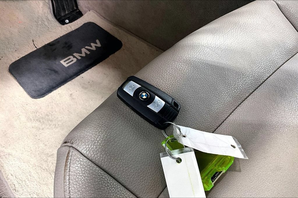 Used 2012 BMW 128i Convertible RWD image 10