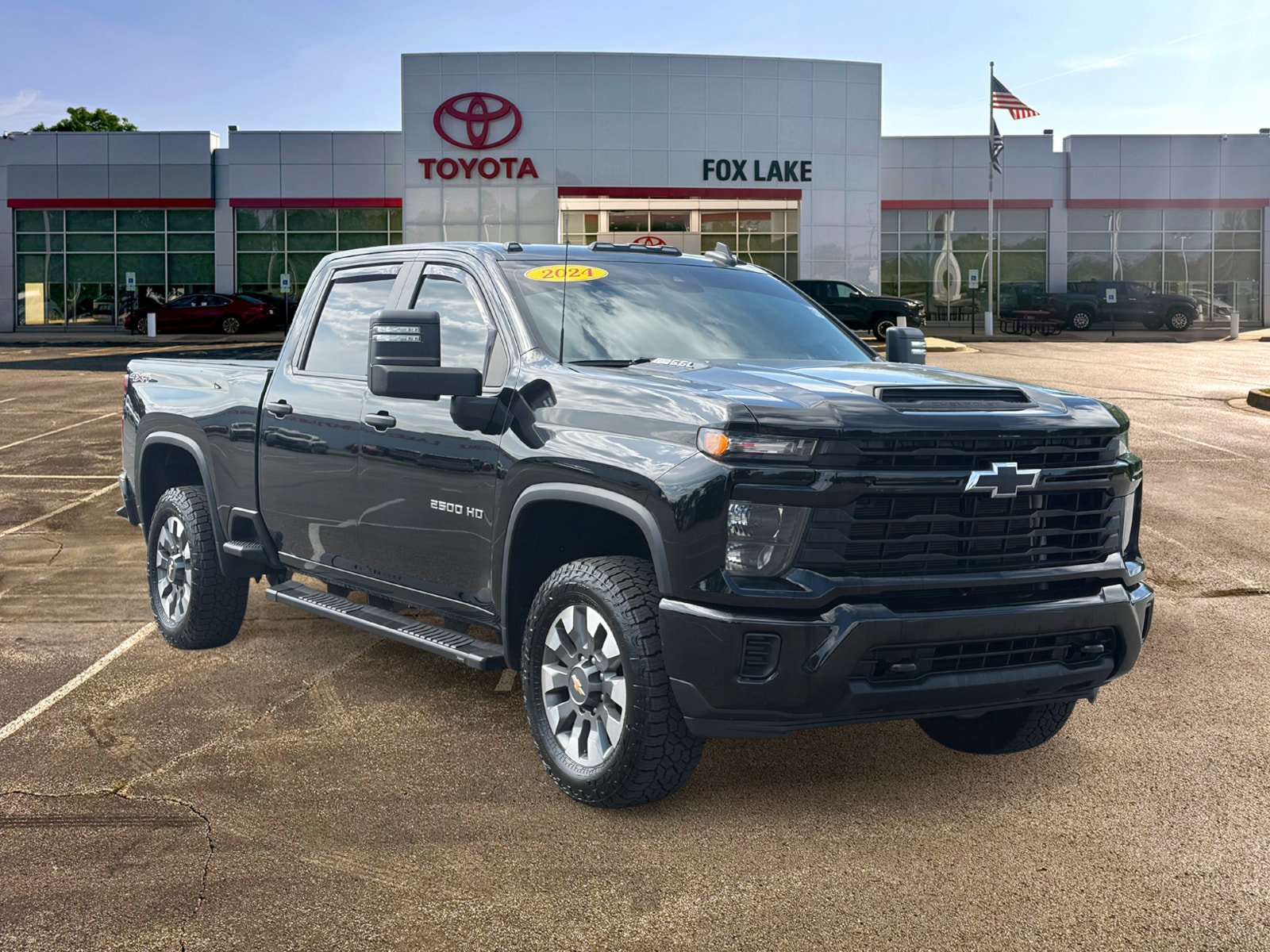 Used 2024 Chevrolet Silverado 2500 Custom w/ Custom Value Package AWD/4WD image 7