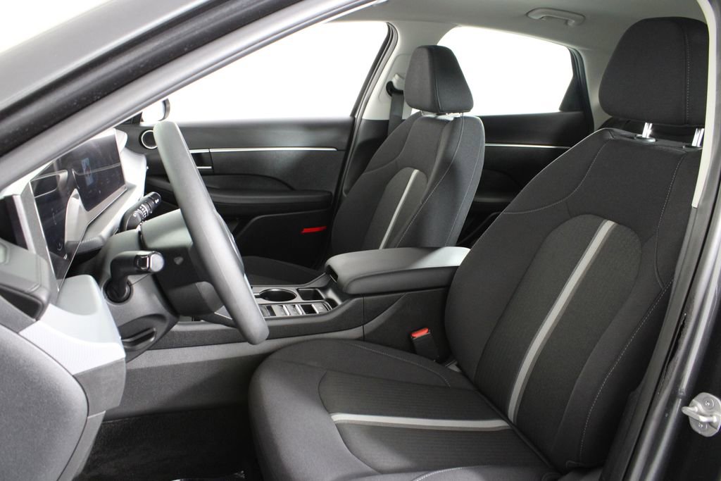 Certified 2025 Hyundai Sonata SE image 19