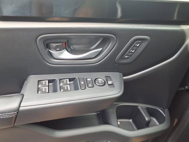 Certified 2025 Honda Pilot Touring image 16
