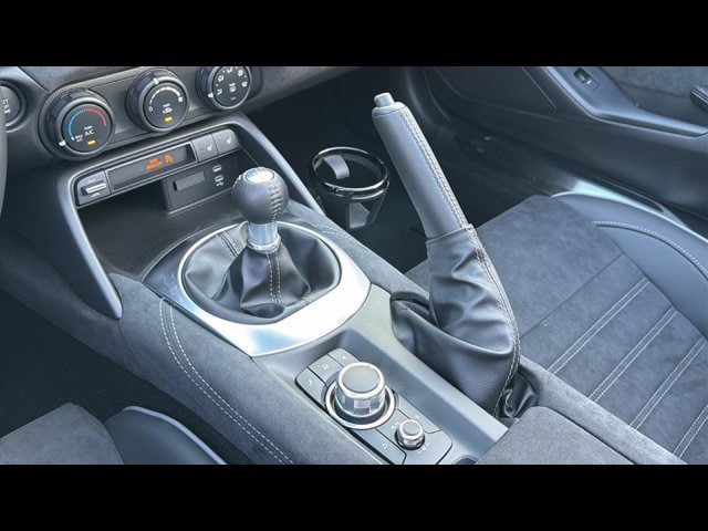 New 2026 MAZDA MX-5 Miata RF Club w/ Interior Package RWD image 25