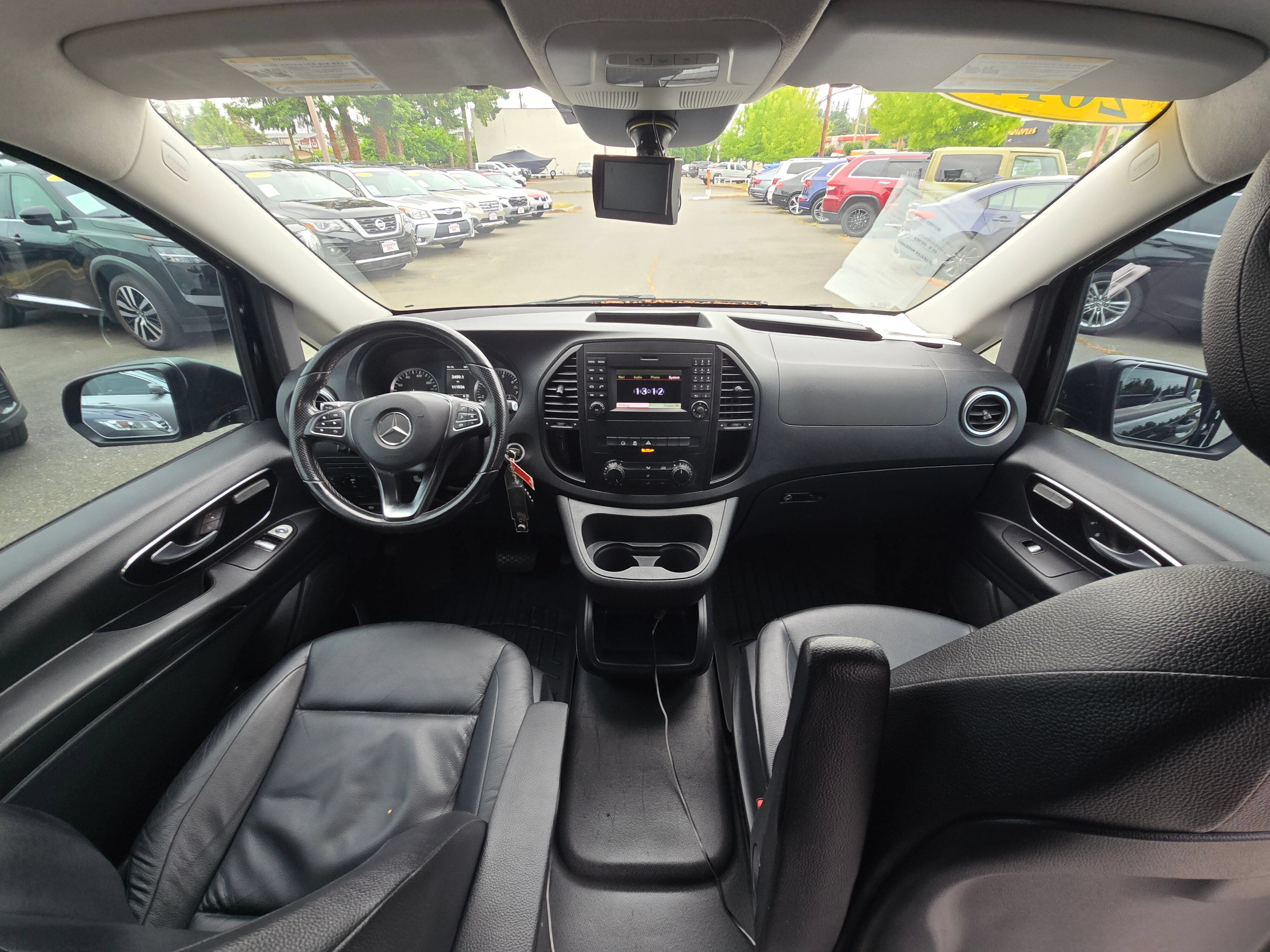 Used 2017 Mercedes-Benz Metris image 15