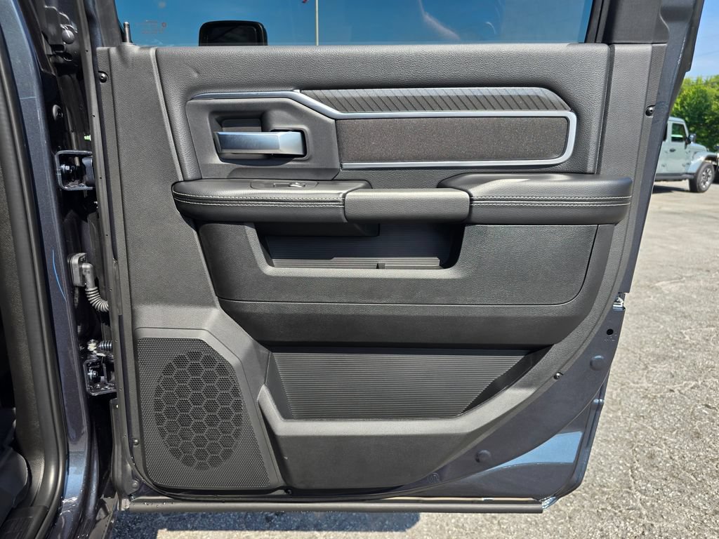 New 2027 RAM 2500 Big Horn AWD/4WD image 38
