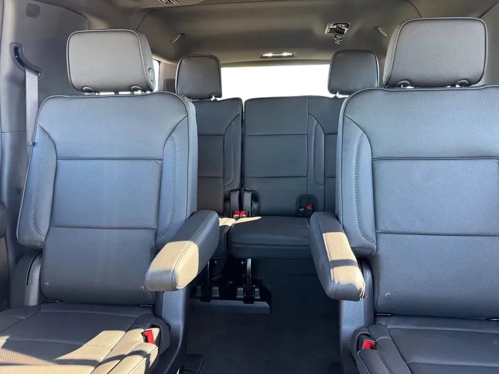 New 2026 GMC Yukon XL Denali w/ Denali Reserve Package AWD/4WD image 21