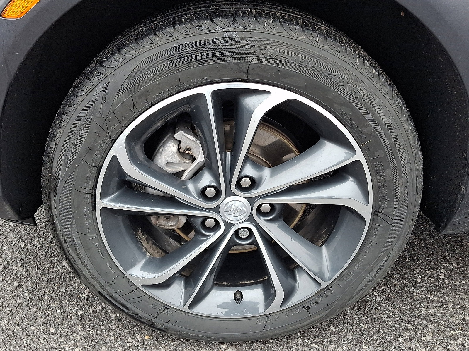 Used 2023 Buick Encore GX Essence image 8