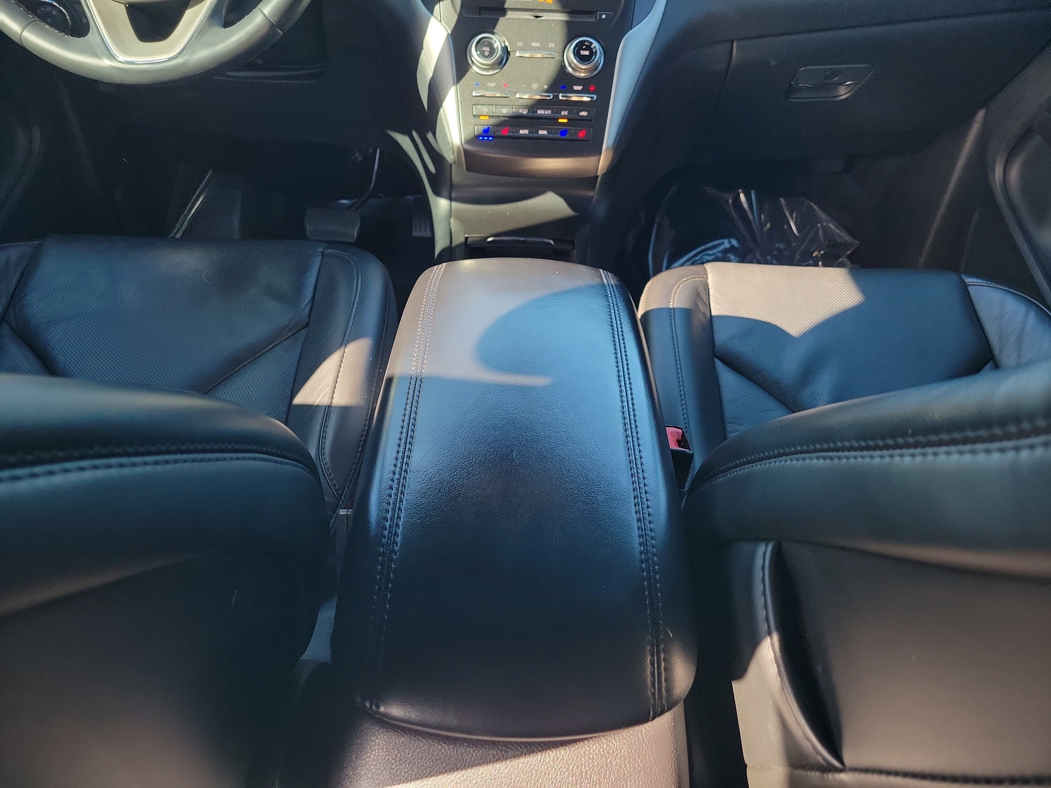 Used 2017 Lincoln MKC Reserve image 16