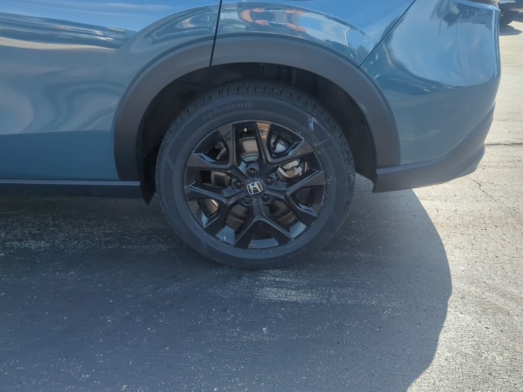 Used 2025 Honda HR-V Sport image 13