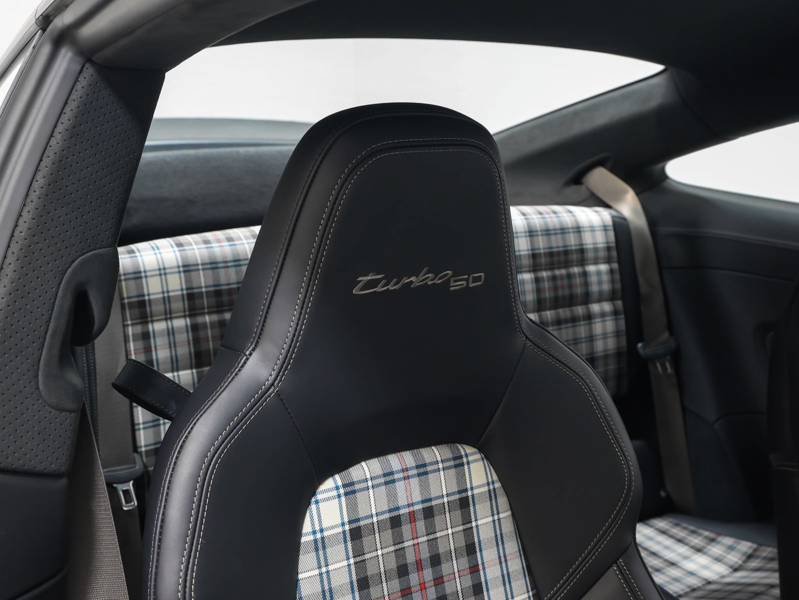 Certified 2025 Porsche 911 Turbo S AWD/4WD image 49