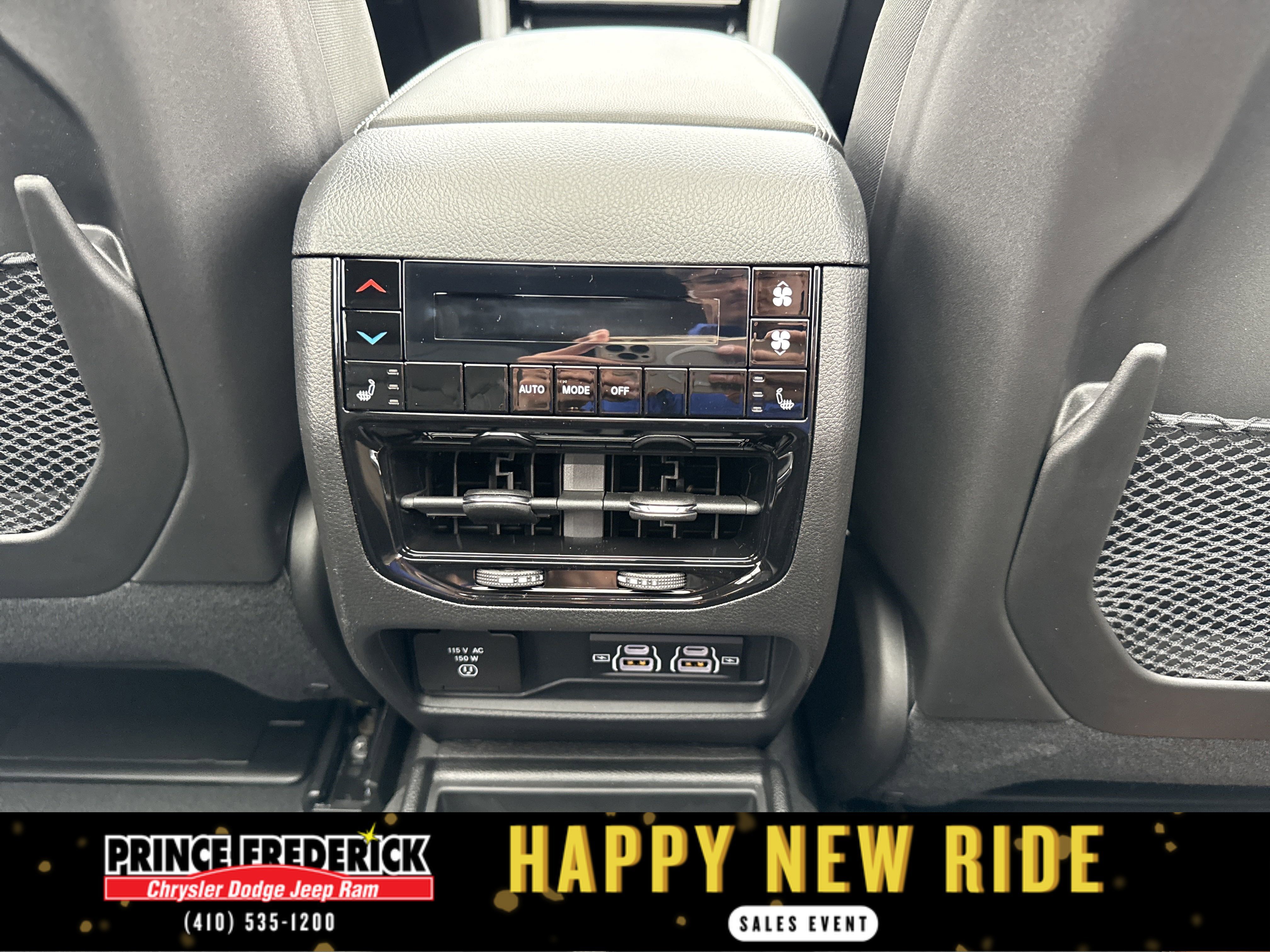 New 2025 Jeep Grand Cherokee L Limited w/ Black Appearance Package image 19