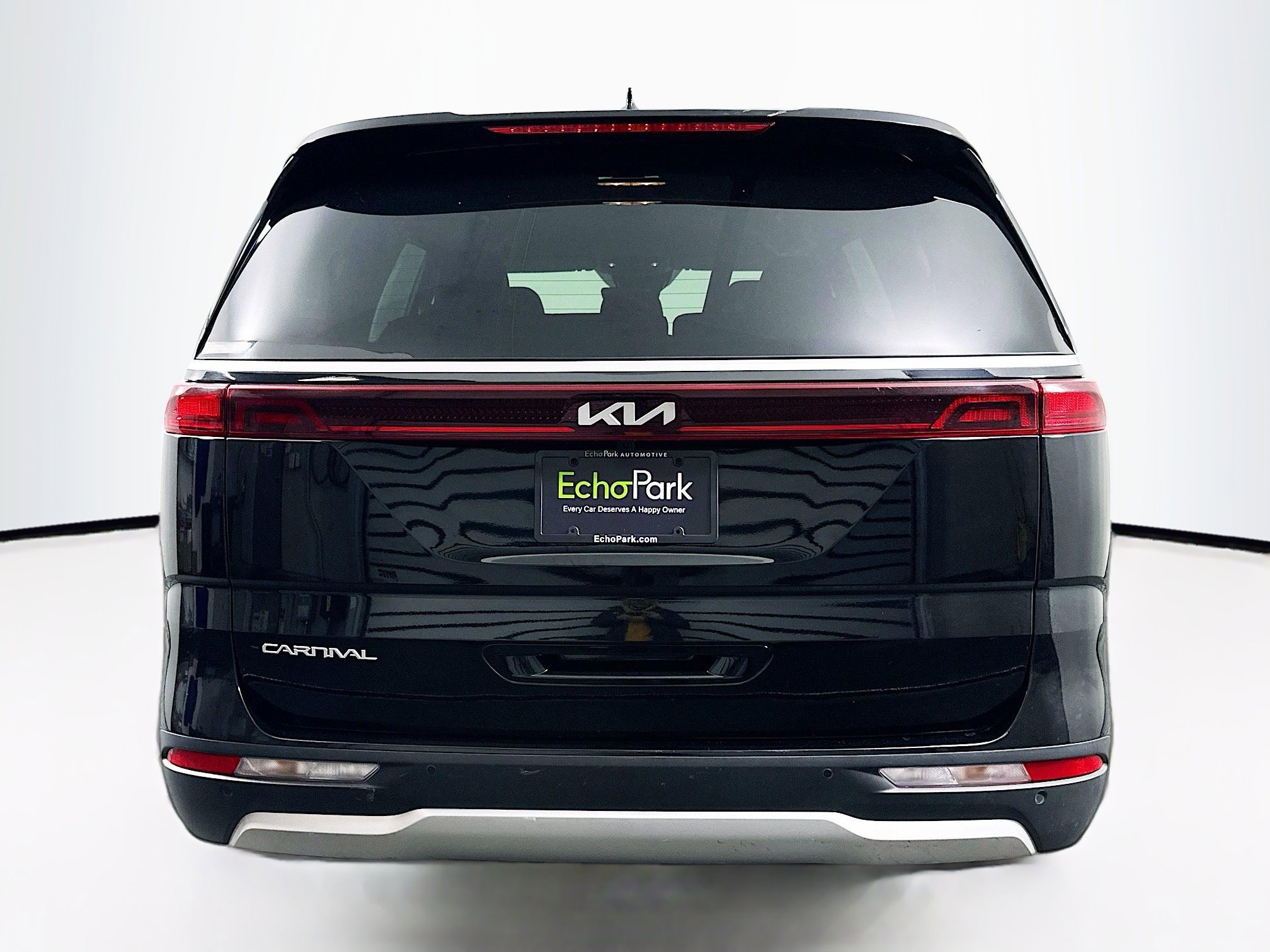 Used 2024 Kia Carnival LX image 7