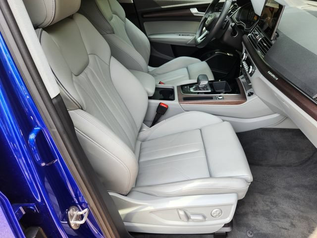 Used 2023 Audi Q5 e Premium Plus w/ Premium Plus Package AWD/4WD image 12