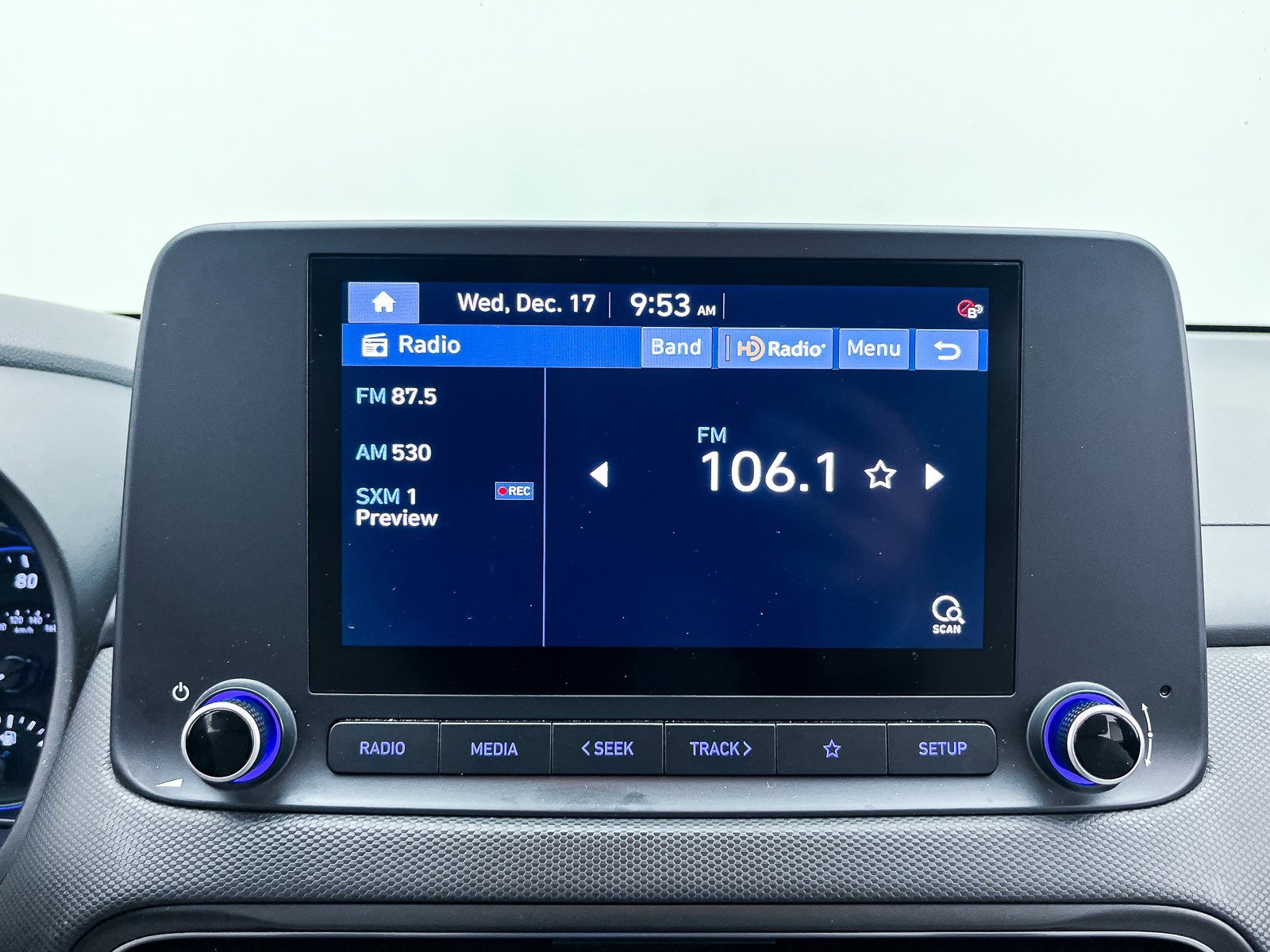 Used 2023 Hyundai Kona SEL image 21