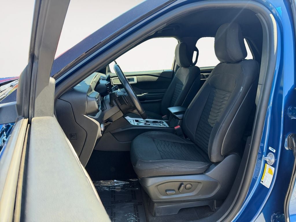 Used 2020 Ford Explorer XLT AWD/4WD image 6
