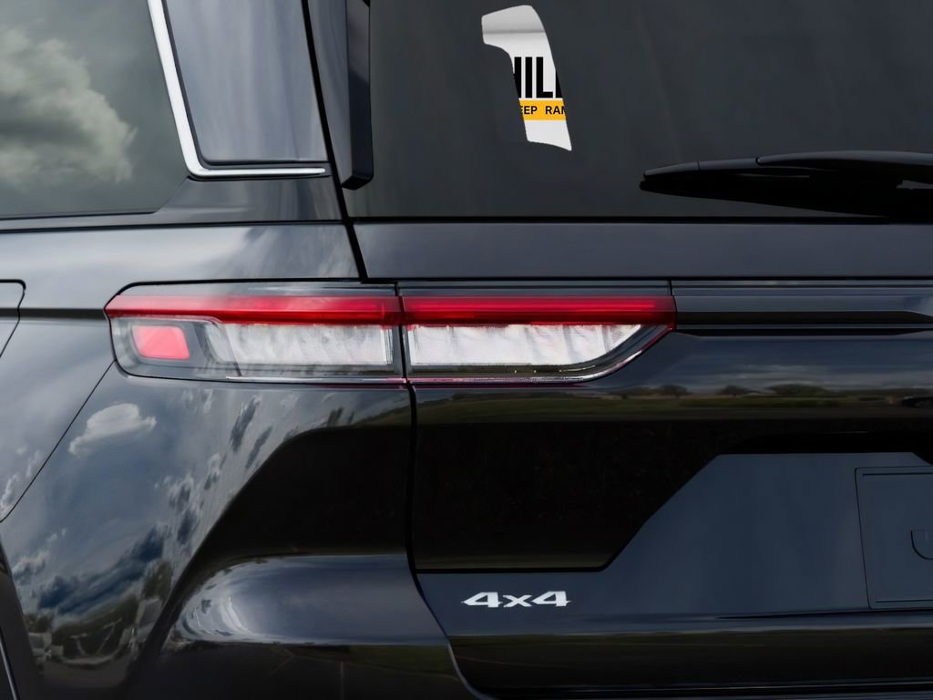 New 2025 Jeep Grand Cherokee Overland AWD/4WD image 9