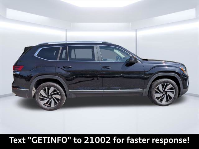 Used 2024 Volkswagen Atlas SEL AWD/4WD image 2