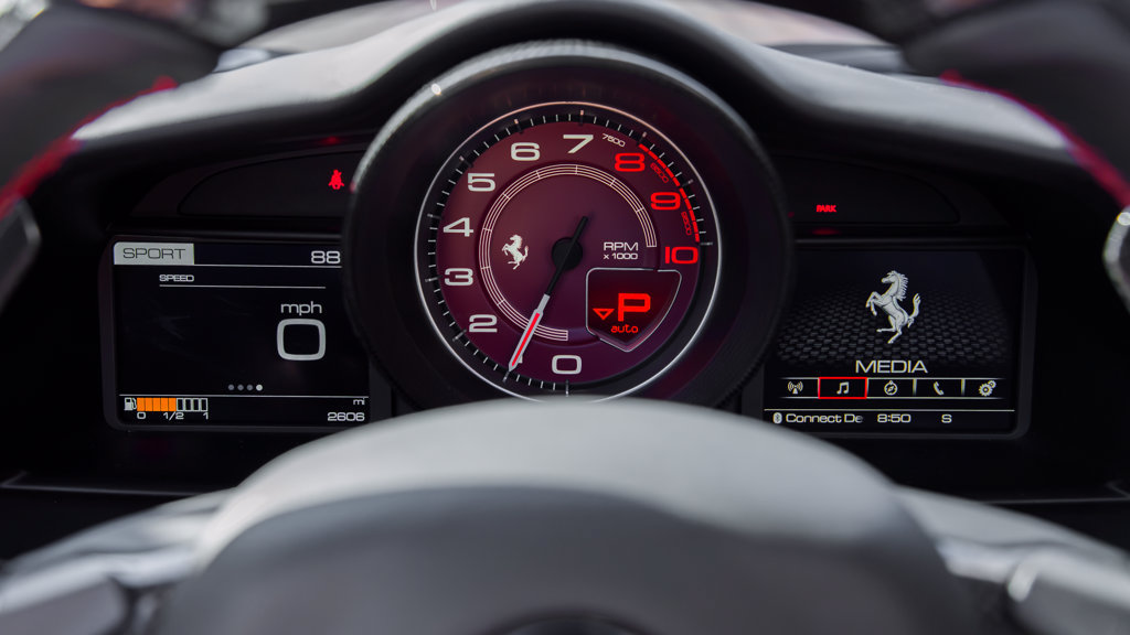 Used 2018 Ferrari 488 Spider RWD image 20