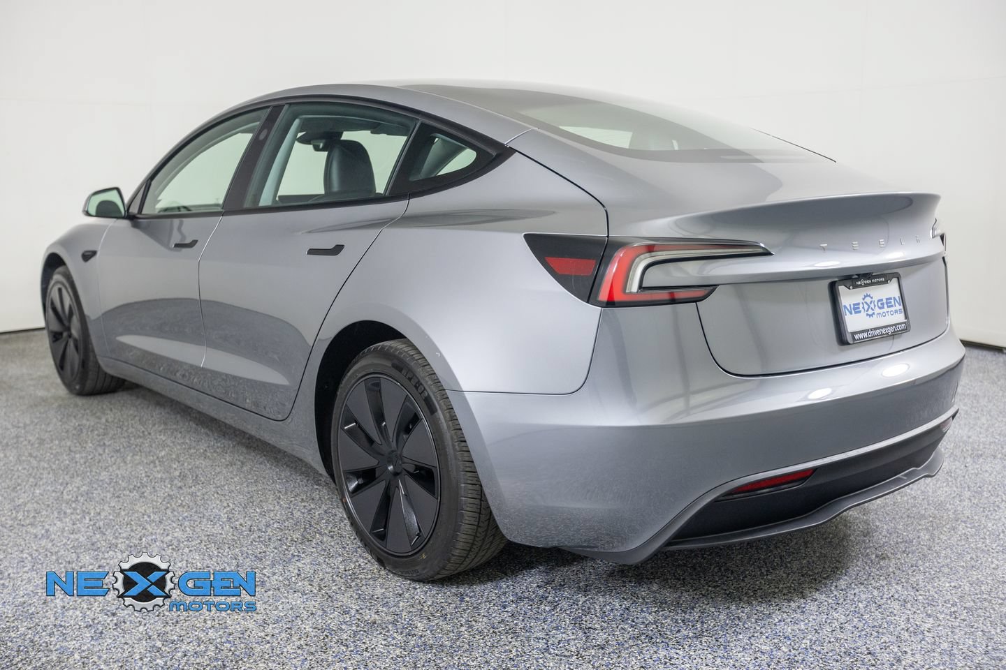 Used 2025 Tesla Model 3 Long Range RWD image 6