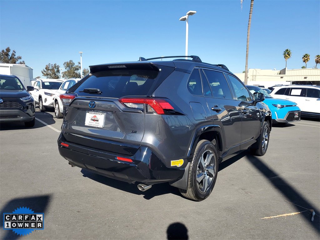 Used 2022 Toyota RAV4 SE image 4