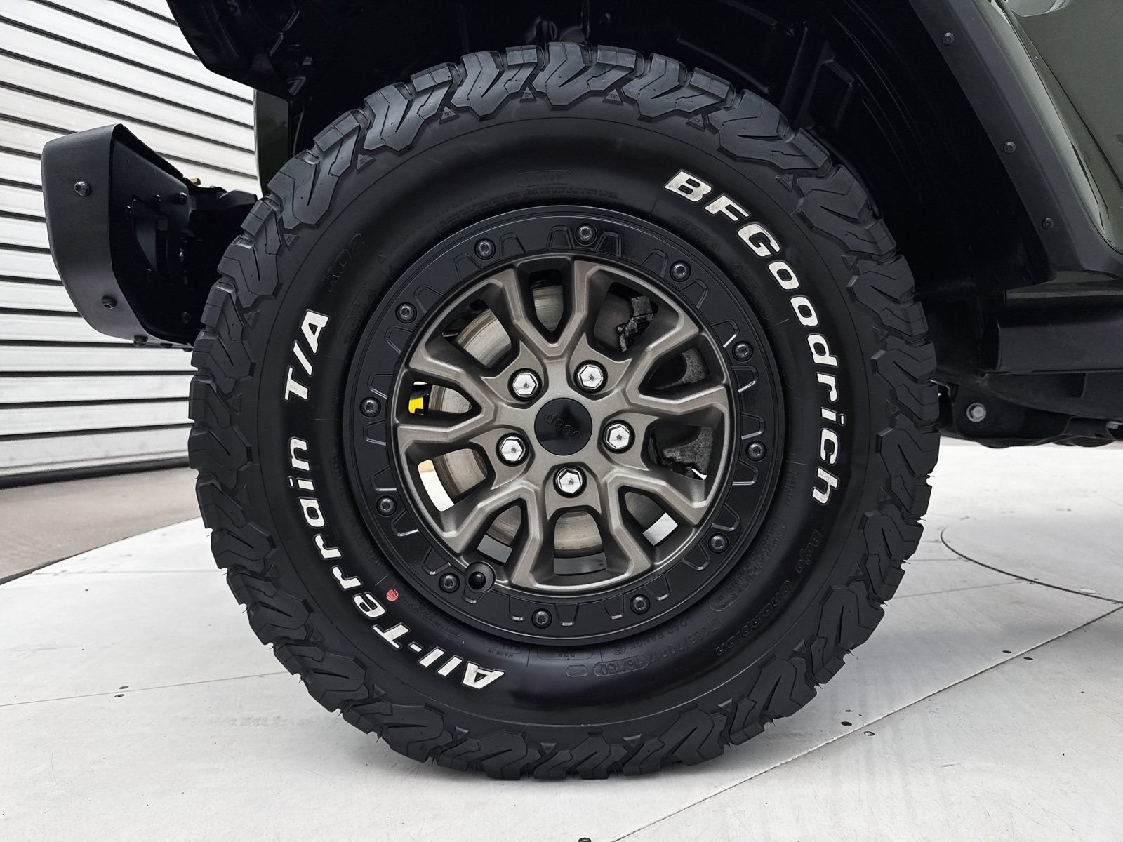 Used 2023 Jeep Wrangler Unlimited Rubicon 392 w/ Dual Top Group AWD/4WD image 5