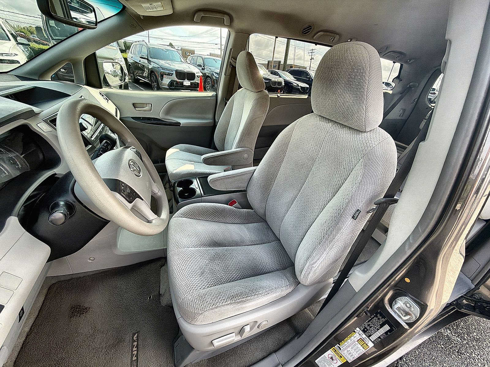 Used 2012 Toyota Sienna LE FWD image 19