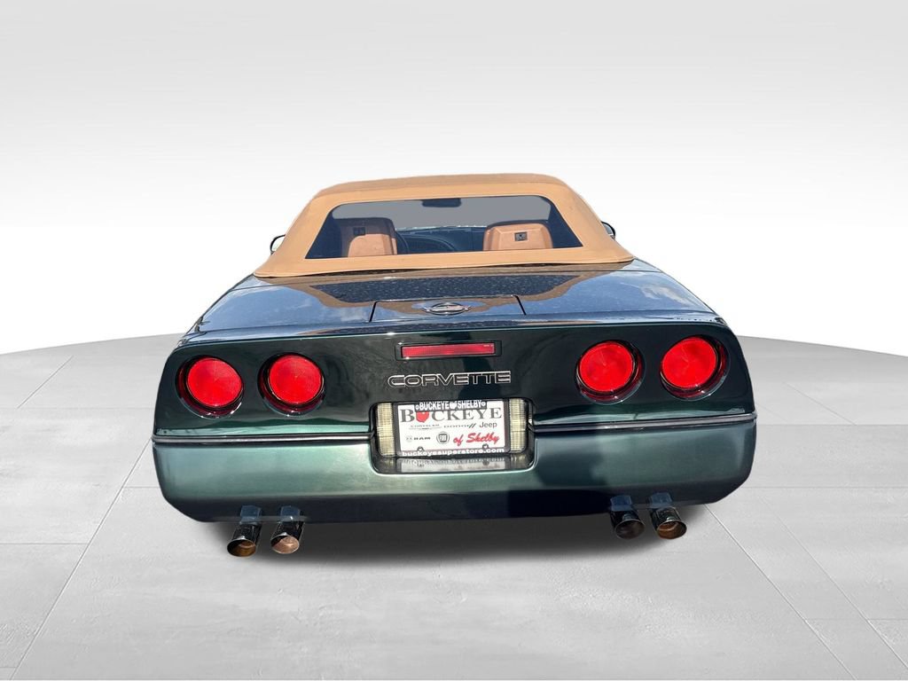 Used 1990 Chevrolet Corvette Convertible RWD image 4