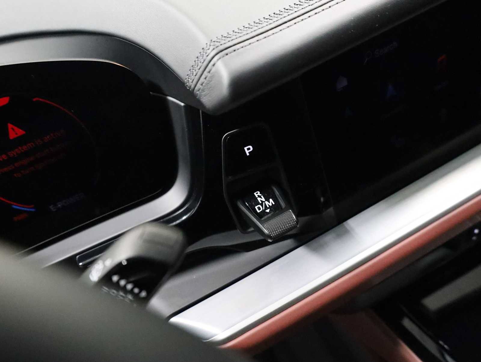 Certified 2024 Porsche Cayenne Turbo AWD/4WD image 29