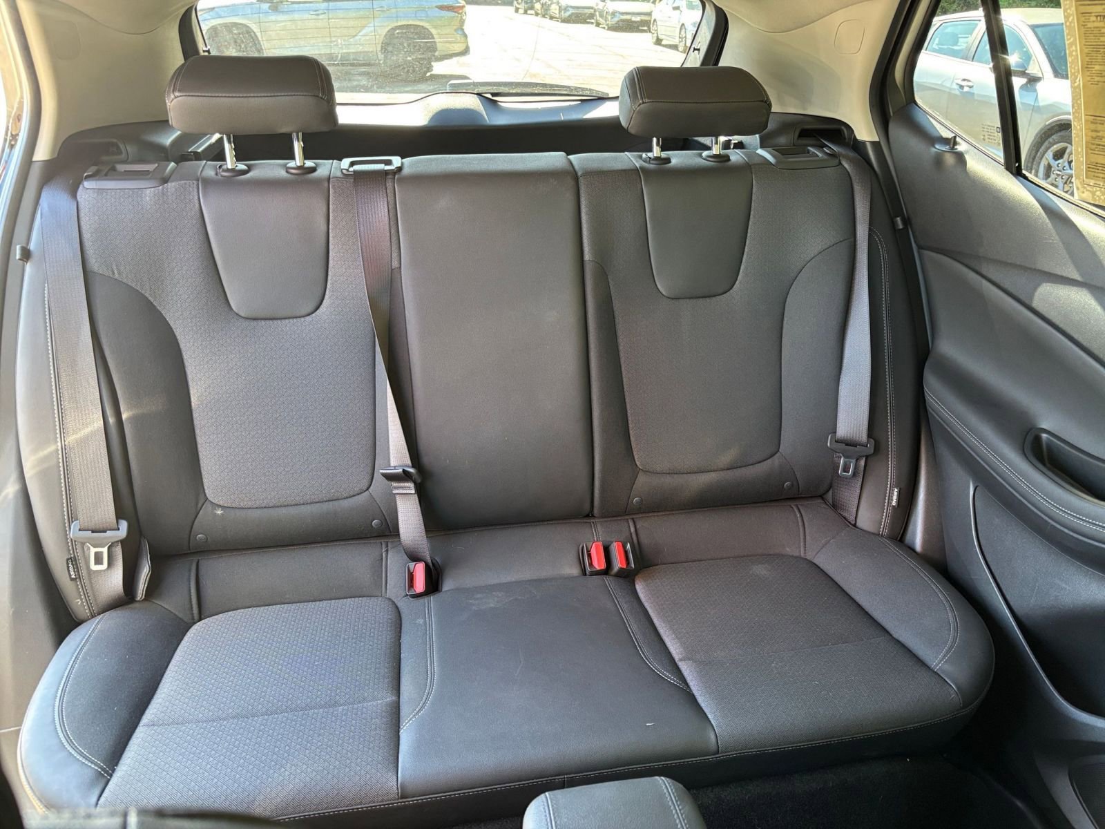Used 2025 Buick Encore GX Preferred FWD image 37